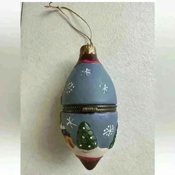 Ceramic Hinged Santa Trinket Box Christmas Ornament 4 1/2” - Picture 2 of 3